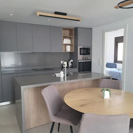 Beautiful House With A Roof Terrace Apartment *