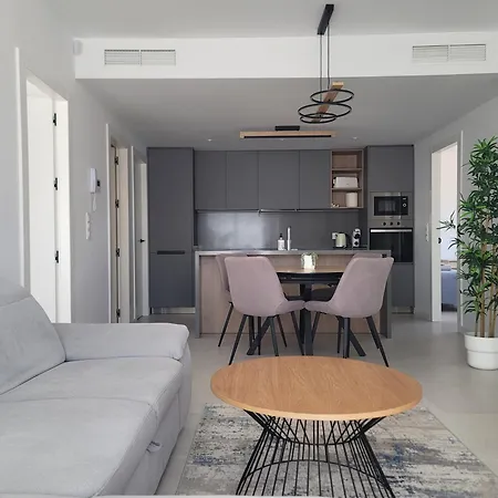 Beautiful House With A Roof Terrace *